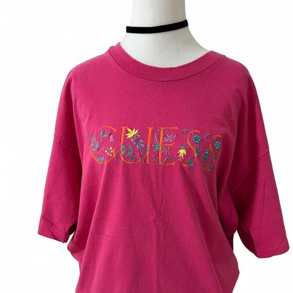 Vintage 90s Guess Women's Pink Oversized Tee - Picture 1 of 8